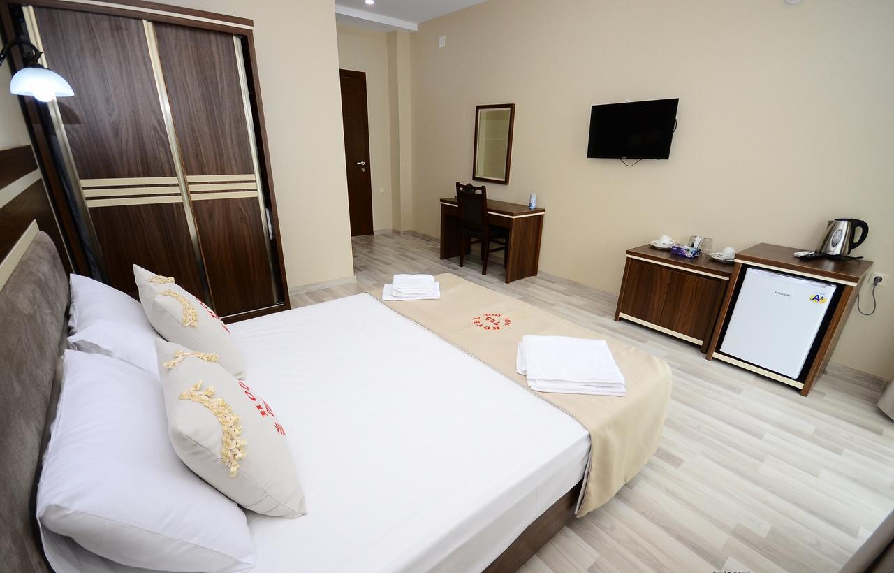 Hotel 725 B บาทูมิ ภายนอก รูปภาพ