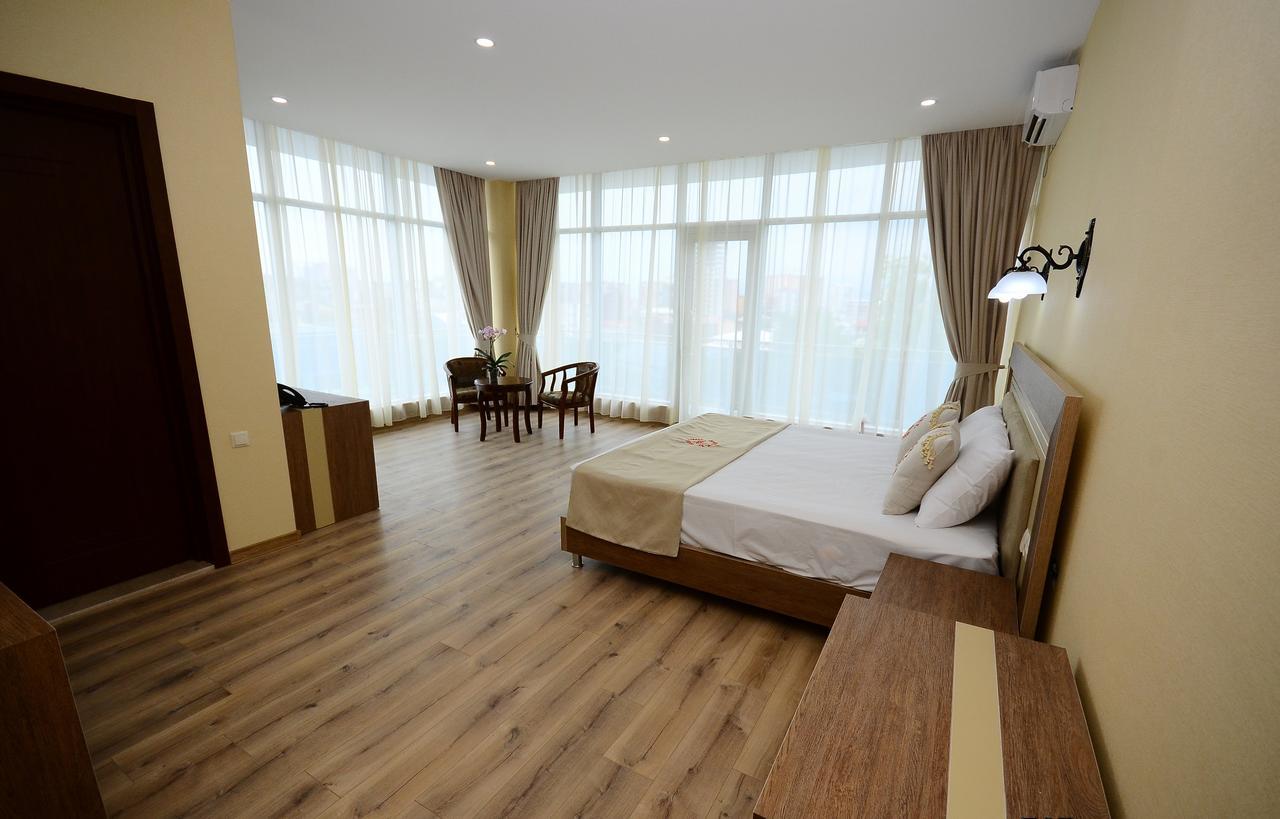 Hotel 725 B บาทูมิ ภายนอก รูปภาพ
