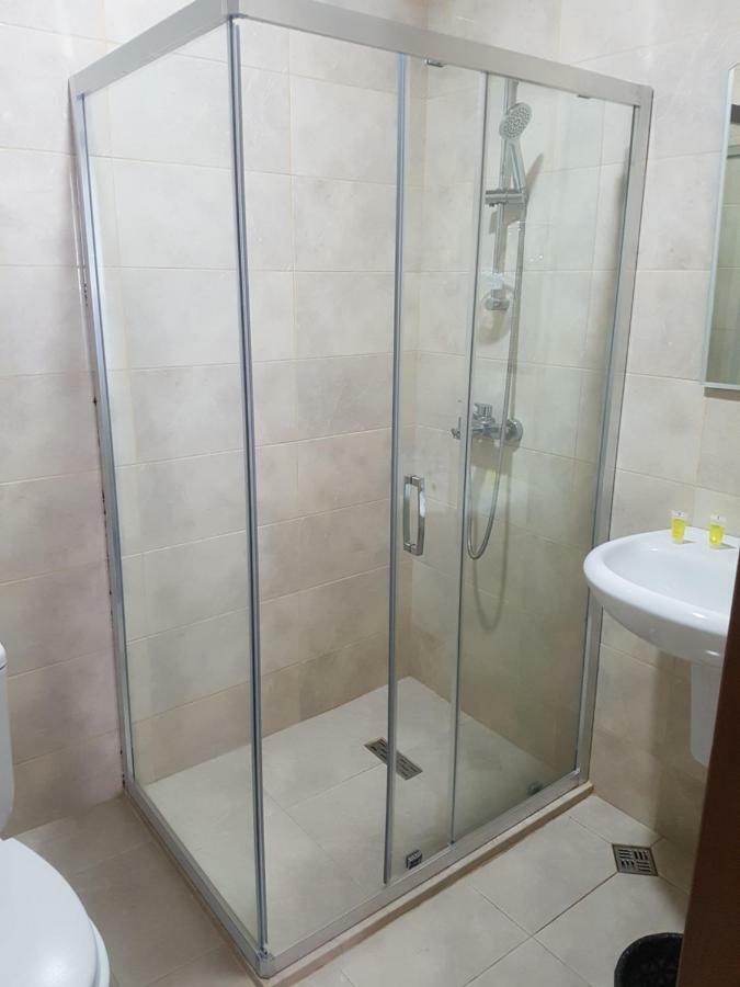Hotel 725 B บาทูมิ ภายนอก รูปภาพ
